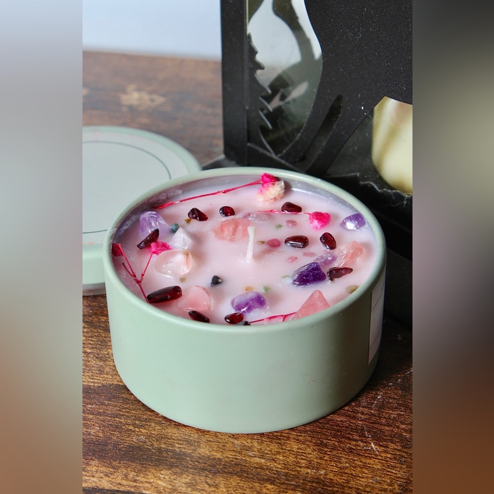 Aspen Flowers Scented Soy Wax Candle Natural Essential Oils Gemstones HandPoured